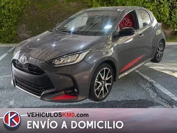 Gris Usado 2021 Toyota Yaris Hybrid Plus Berlina | 18.900 € (Precio justo)