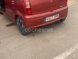 Rojo Usado 2011 Tata Indica Berlina | 800 €