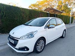 Blanco Usado 2017 Peugeot 208 Style Utilitario | 6500 € (Buen precio)