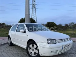 Blanco Usado 2001 VW Golf IV Berlina | 2100 € (Buen precio)