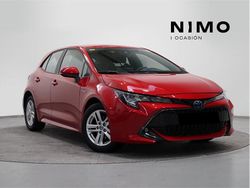 Rojo Usado 2021 Toyota Corolla Active Berlina | 22.500 € (Un poco caro)