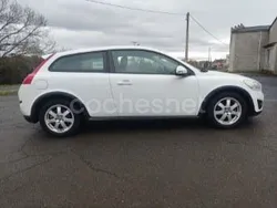 Blanco Usado 2010 Volvo C30 Momentum Utilitario | 7500 € (Buen precio)
