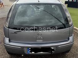 Gris / plata Usado 2006 Opel Corsa Sport Berlina | 2000 € (Buen precio)