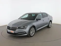 Gris Usado 2019 Skoda Superb Style | 22.699 € (Precio justo)