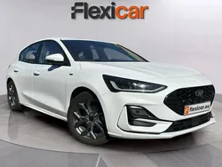 Blanco Usado 2023 Ford Focus ST-Line Berlina | 19.290 €