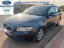 Azul Usado 2010 Volvo S40 Momentum Berlina | 7990 € (Un poco caro)