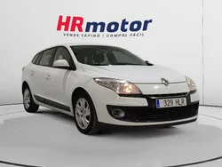 Blanco Usado 2012 Renault Mégane III Business Utilitario | 5940 € (Precio justo)