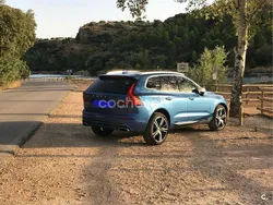 Azul Usado 2018 Volvo XC60 R-Design SUV | 31.000 € (Un poco caro)
