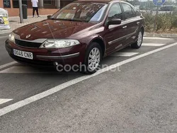 Granate Usado 2003 Renault Laguna II Privilege Berlina | 2800 € (Precio justo)