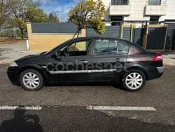 Negro Usado 2006 Renault Mégane II Dynamique Berlina | 2499 € (Precio justo)