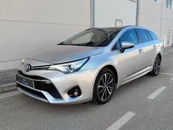 Gris Usado 2018 Toyota Avensis Executive Berlina | 14.990 € (Buen precio)