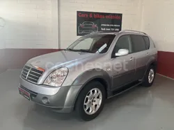 Gris / plata Usado 2007 Ssangyong Rexton II SUV | 9490 € (Un poco caro)