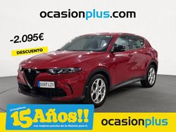 Rojo Usado 2022 Alfa Romeo Tonale Sprint SUV | 23.050 € (Precio justo)