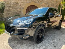 Negro Usado 2017 Porsche Cayenne SUV | 40.900 € (Un poco caro)