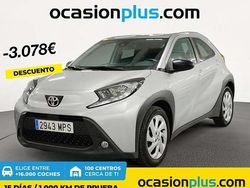 Gris Usado 2024 Toyota Aygo Play Utilitario | 12.712 € (Buen precio)