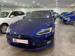 Eléctrico Usado 2018 Tesla Model S Berlina | 29.000 €