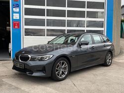 Gris / plata Usado 2022 BMW 320e Berlina | 31.990 € (Caro)