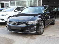 Negro Usado 2021 VW Passat GTE Familiar | 21.850 € (Precio justo)