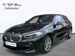 Pintura metalizada saphirschwarz Usado 2024 BMW 118 Comfort Edition Utilitario | 33.250 € (Precio justo)