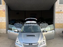 Gris / plata Usado 2014 Subaru Outback SUV | 12.000 € (Un poco caro)