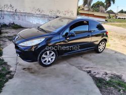 Negro Usado 2006 Peugeot 207 Berlina | 2000 € (Precio justo)