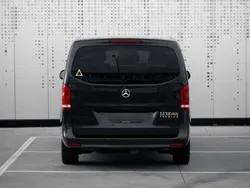 Negro Usado 2021 Mercedes Vito Monovolumen | 31.499 € (Caro)