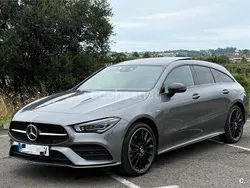 Gris / plata Usado 2022 Mercedes CLA250e Shooting Brake Familiar | 33.990 € (Precio justo)