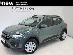 Verde Usado 2024 Dacia Sandero Expression Utilitario | 15.775 € (Precio justo)