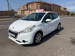 Blanco Usado 2015 Peugeot 208 Access Utilitario | 4500 € (Buen precio)