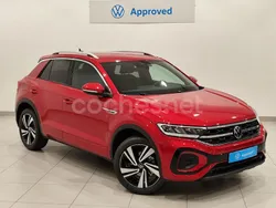 Rojo Nuevo 2025 VW T-Roc R-line SUV | 32.800 €
