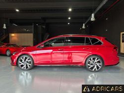 Rojo Usado 2023 VW Golf VIII R-line Familiar | 30.590 € (Caro)