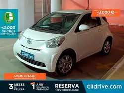 Blanco Usado 2011 Toyota iQ Utilitario | 7290 € (Precio justo)