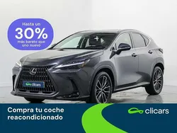 Gris Usado 2022 Lexus NX300h Luxury Line SUV | 46.690 €