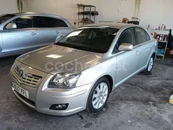 Beige Usado 2007 Toyota Avensis Sol Berlina | 2900 € (Super precio)
