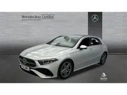 Gris / plateado Usado 2024 Mercedes A200 AMG line Berlina | 35.900 € (Precio justo)