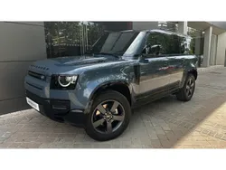 Tasman blue Usado 2025 Land Rover Defender SE Dynamic SUV | 99.900 €