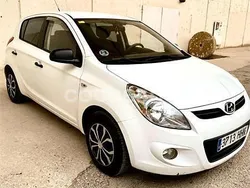 Blanco Usado 2011 Hyundai i20 Comfort Berlina | 5400 € (Precio justo)