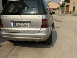 Gris / plata Usado 2005 Mercedes ML270 Edition SUV | 5500 € (Precio justo)