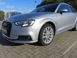 Plata metalizado Usado 2018 Audi A3 Sportback Design Utilitario | 22.000 €