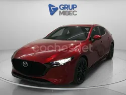 Rojo Nuevo 2025 Mazda 3 Berlina | 32.600 € (Precio justo)