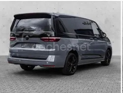Gris / plata Usado 2023 VW Multivan Monovolumen | 59.900 €