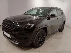 Negro Usado 2023 Jeep Compass Altitude SUV | 38.445 €