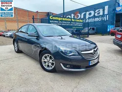 Gris / plata Usado 2015 Opel Insignia Business Berlina | 9990 € (Precio justo)