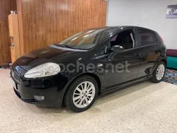 Negro Usado 2008 Fiat Grande Punto Dynamic Utilitario | 5990 €