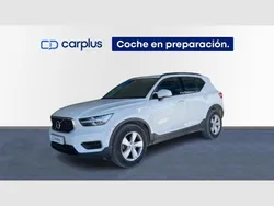 Blanco (sólido) Usado 2020 Volvo XC40 Momentum SUV | 26.490 € (Precio justo)
