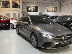 Gris / plata Usado 2019 Mercedes A220 Berlina | 28.990 € (Precio justo)