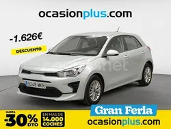 Gris / plata Usado 2023 Kia Rio Berlina | 17.890 € (Caro)