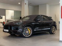 Caoba metalizado Usado 2022 Porsche Cayenne Turbo GT SUV | 179.000 €