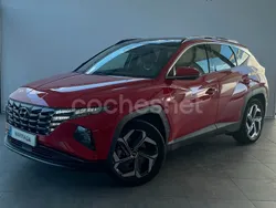 Rojo Usado 2023 Hyundai Tucson Style SUV | 40.995 €