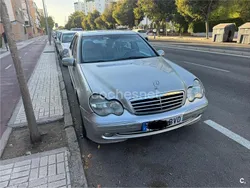 Gris / plata Usado 2002 Mercedes C270 Avantgarde Berlina | 2500 € (Buen precio)